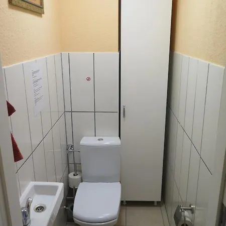 Abbaye Du Cap 1, Avenue Du Chevalier De Alfonse * Agde