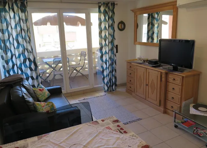 Abbaye Du Cap 1, Avenue Du Chevalier De Alfonse *